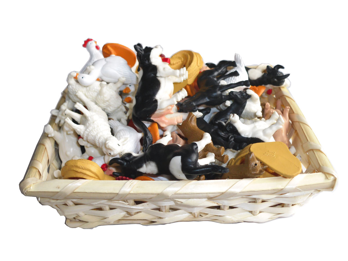 Safari Bulk Bag Farm Animals 48 Pieces with Woven Basket – Montessori  Materials